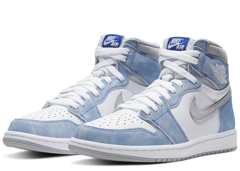 Air Jordan 1 Retro High OG Hyper Royal